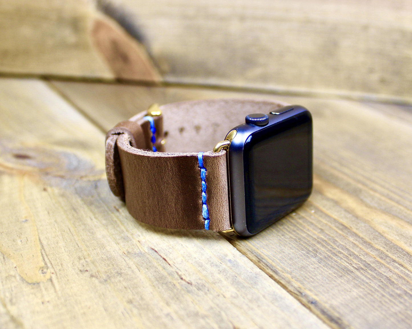Brown Horween Leather Apple Watch Band. Handmade Leather Apple Watch Strap. 38mm, 40mm, 41mm, 42mm. 44mm, 45mm leather Apple Watch band. Leather watch band for women or men. 3rd anniversary leather gift. Leather Accessory for Men. Leather gift for men or women. Leather watch strap for husband.