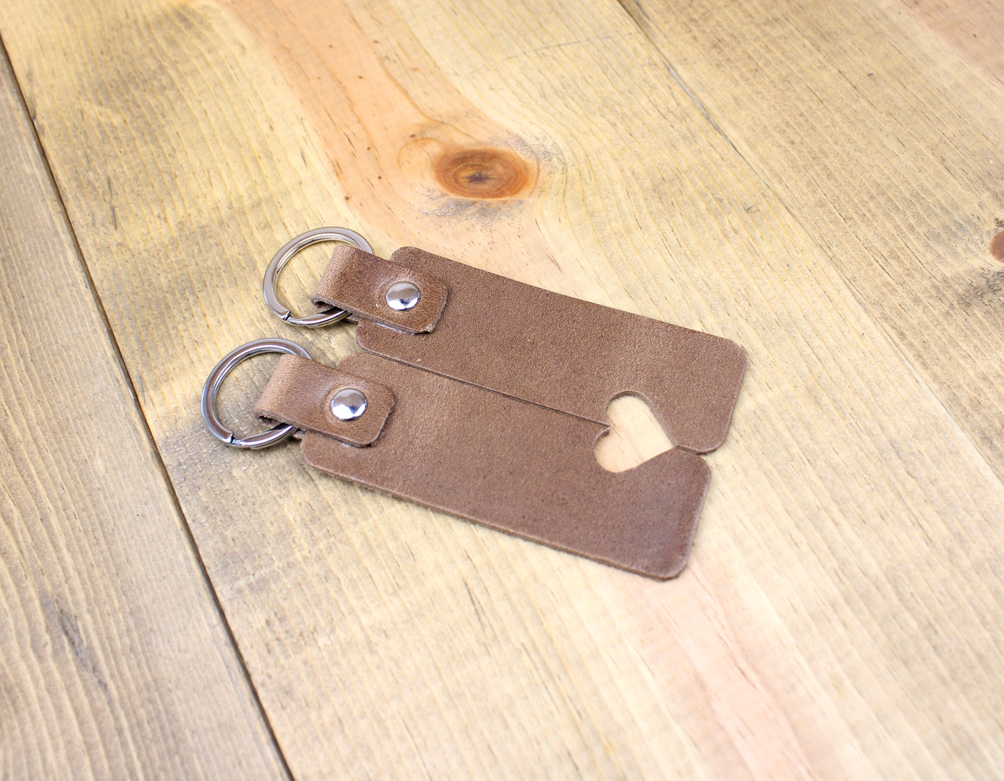 Leather Keychain. Couples keychain. 3rd anniversary gift. Keyhchain for women. keychain for men. leather key chain. valentines day keychain. keychain for men.
