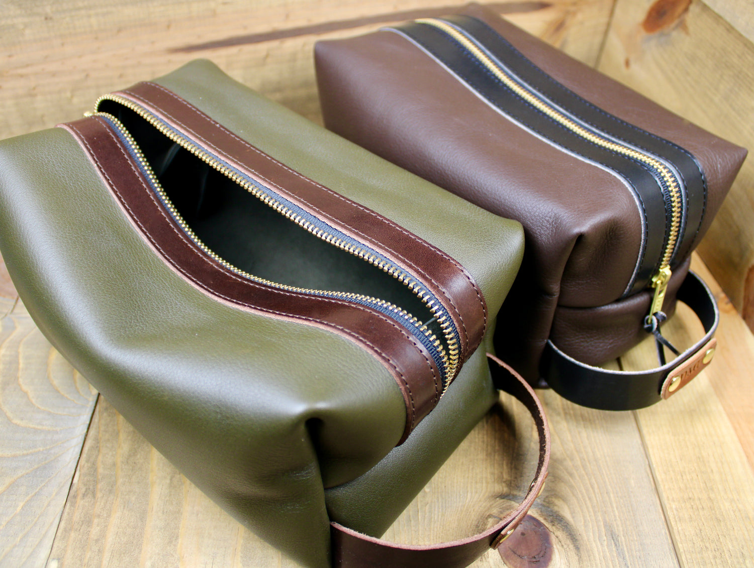 Handcrafted leather Dopp kit with a durable, vintage-inspired design, featuring premium full-grain leather, a sturdy zipper, and a spacious interior for organizing toiletries on the go