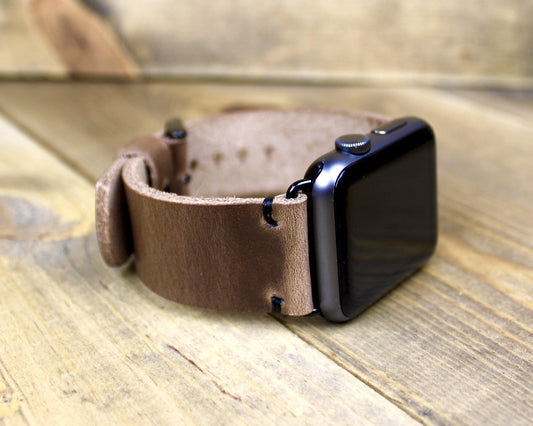 Brown Horween  Leather Apple Watch Band. Handmade Leather Apple Watch Strap. 38mm, 40mm, 41mm, 42mm. 44mm, 45mm leather Apple Watch band. Leather watch band for women or men. 3rd anniversary leather gift. Leather Accessory for Men. Leather gift for men or women. Leather watch strap for husband.