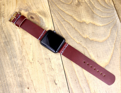 Burgundy Leather Apple Watch Band. Handmade Leather Apple Watch Strap. 38mm, 40mm, 41mm, 42mm. 44mm, 45mm leather Apple Watch band. Leather watch band for women or men. 3rd anniversary leather gift. Leather Accessory for Men. Leather gift for men or women. Leather watch strap for husband.